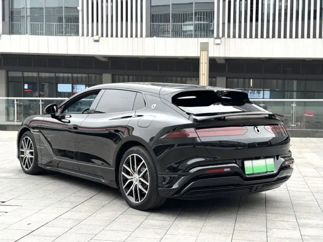 Denza Z9GT — Фото автомобиля 7