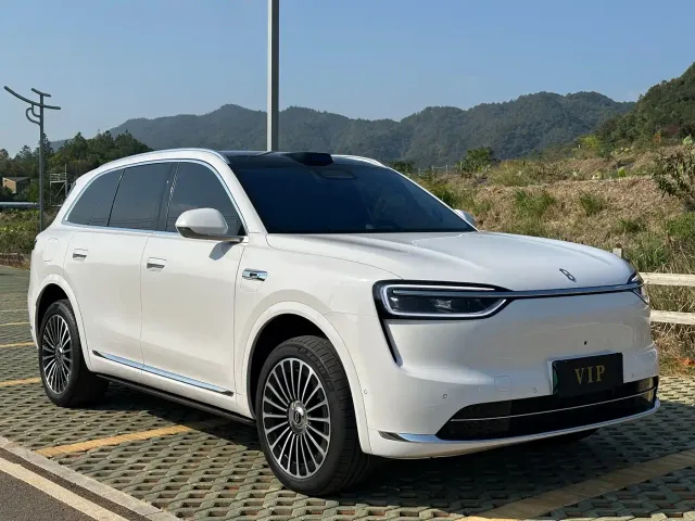 Aito M7 — Фото автомобиля 3