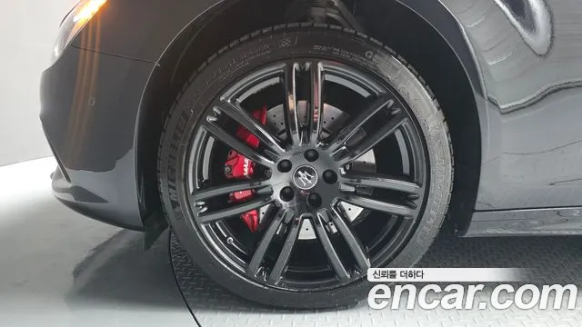 Maserati Ghibli — Фото автомобиля 5