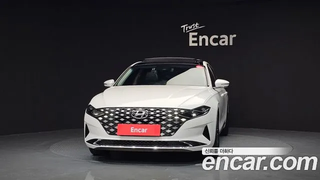 Hyundai Grandeur Новый Grandeur IG 3.0 LPi (Для проката) — Фото автомобиля 3