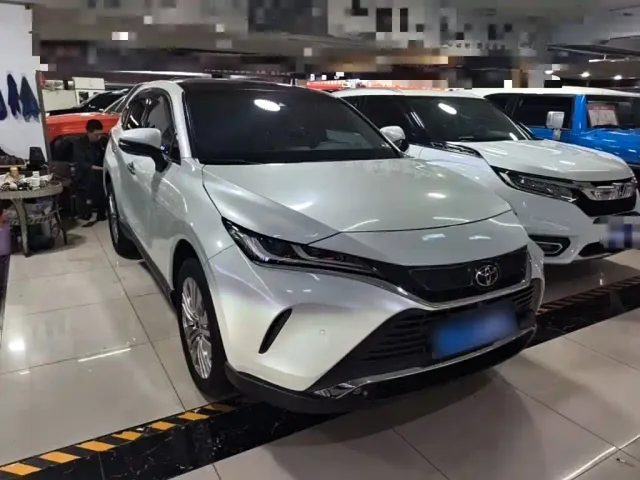 Toyota Harrier — Фото автомобиля 21