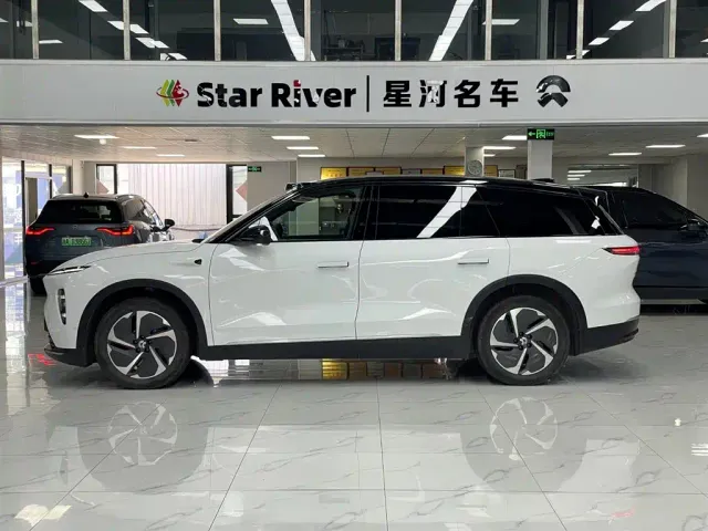 Nio ES8 — Фото автомобиля 4
