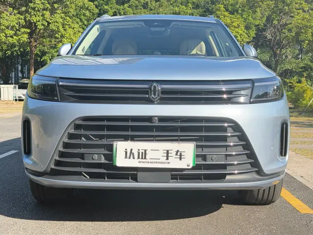 Aito M7 — Фото автомобиля 2