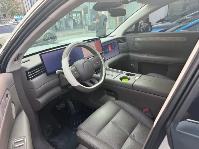 IM Motors LS6 — Фото автомобиля 4