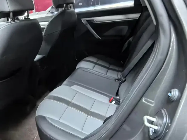 Geely Binyue — Фото автомобиля 11