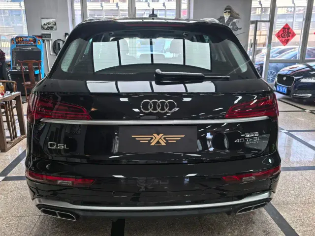 Audi Audi Q5L 2024 Model 40 TFSI Fashion Dynamic — Фото автомобиля 5