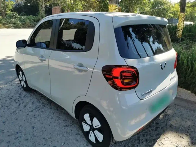 Wuling Hongguang Mini EV — Фото автомобиля 4