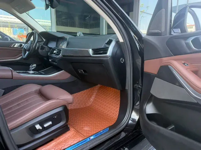 BMW X5 — Фото автомобиля 10