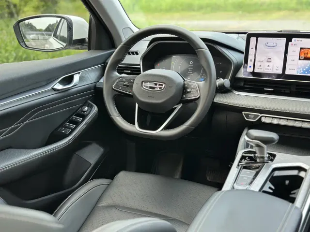 Geely Xingrui — Фото автомобиля 17