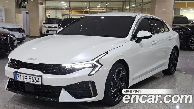 Фотография автомобиля — Kia K5 Generation 3