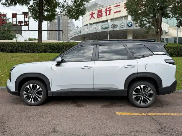 Wuling Starlight 560 — Фото автомобиля 3