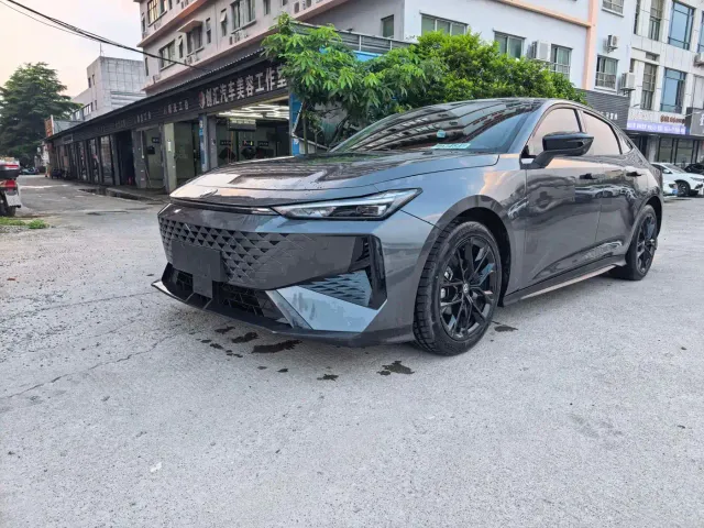 Фотография автомобиля — Changan UNI-V