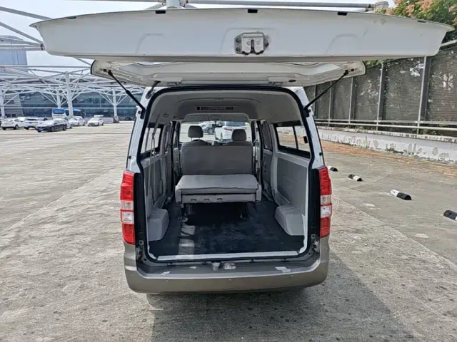 Jinbei New Hiace X30L — Фото автомобиля 18