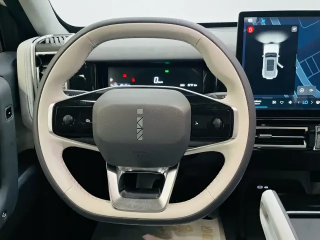 iCAR 03 — Фото автомобиля 30