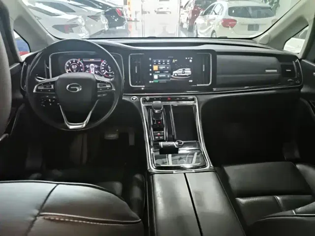 GAC Trumpchi M8 — Фото автомобиля 9