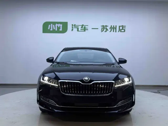 Skoda Superb — Фото автомобиля 2