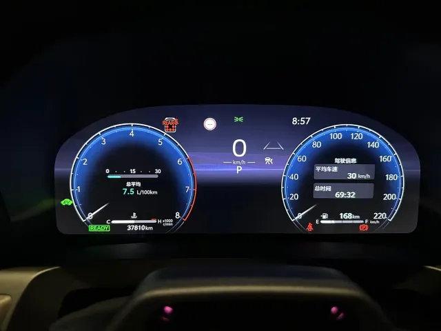 Toyota Alphard — Фото автомобиля 17