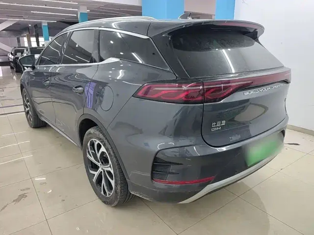 BYD Tang — Фото автомобиля 4