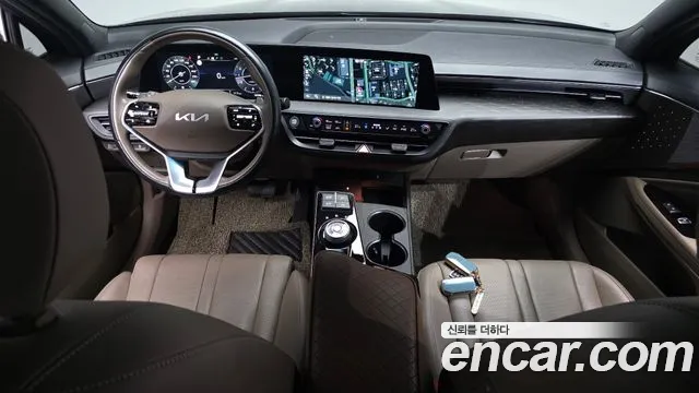 Kia K8 — Фото автомобиля 9