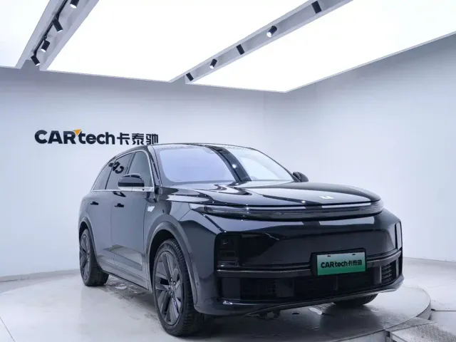 Li Auto L7 — Фото автомобиля 4