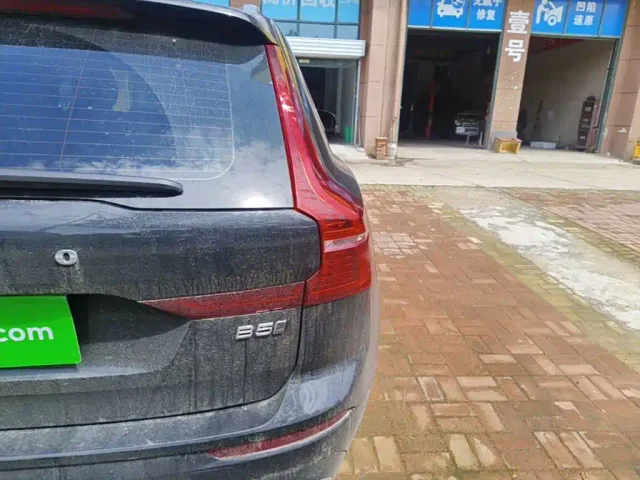 Volvo XC60 — Фото автомобиля 23