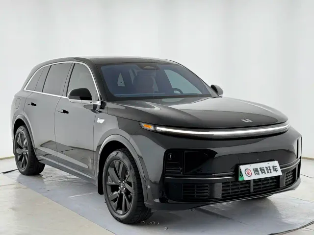 Li Auto L7 — Фото автомобиля 3
