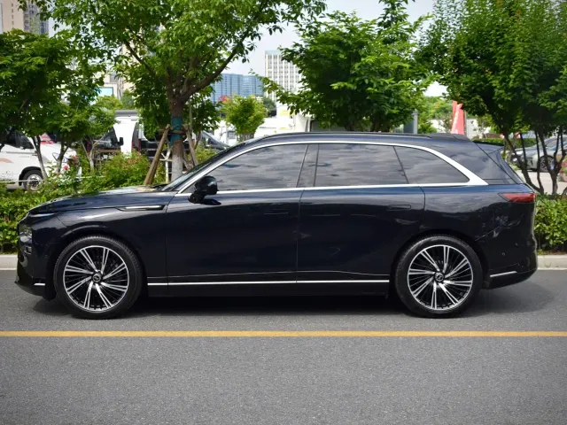 Xpeng G9 — Фото автомобиля 2