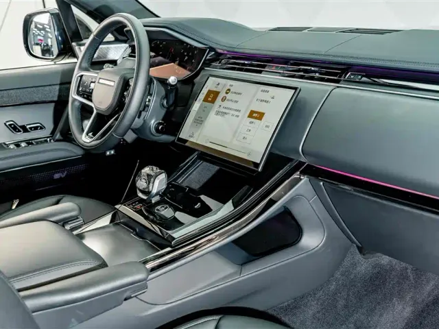 Land Rover Range Rover Sport — Фото автомобиля 18