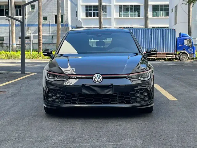 Volkswagen Golf GTI — Фото автомобиля 2