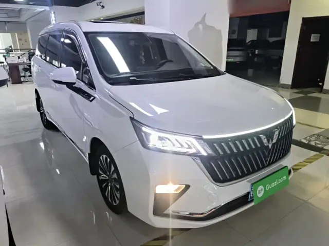 Wuling Jiachen — Фото автомобиля 3