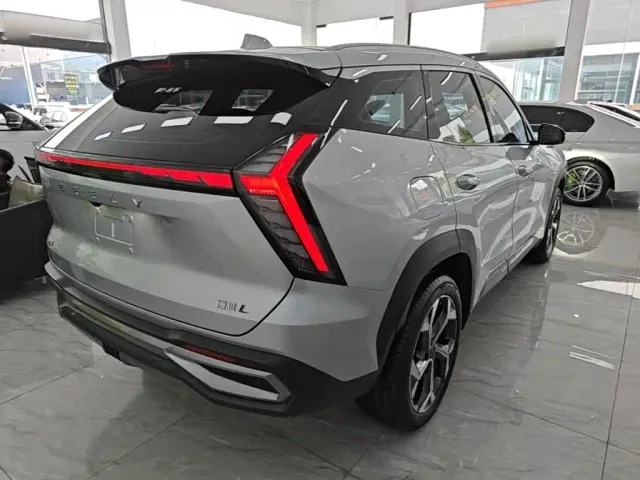 Geely Boyue L — Фото автомобиля 6