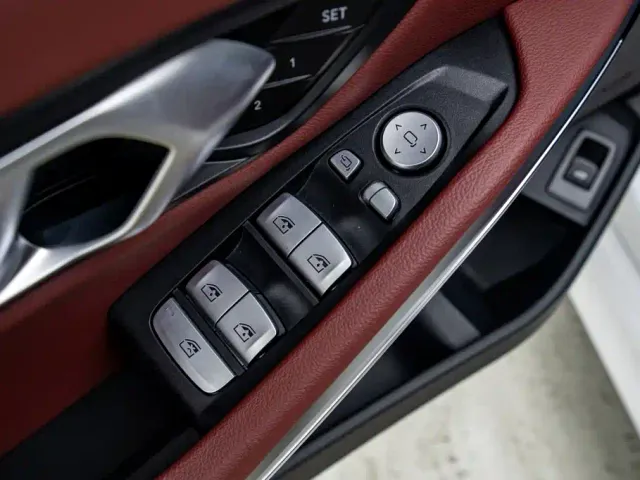 BMW 3 Series — Фото автомобиля 12