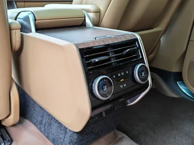 Land Rover Range Rover — Фото автомобиля 8
