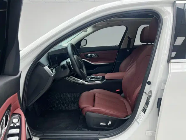 BMW 3 Series — Фото автомобиля 14