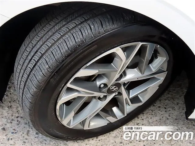 Hyundai Sonata — Фото автомобиля 20