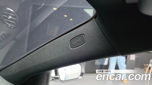 Mercedes-Benz E-Class — Фото автомобиля 28