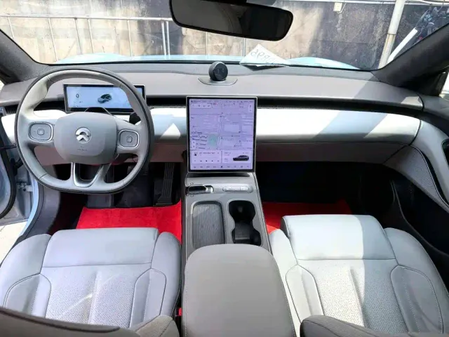 Nio ET5 Touring — Фото автомобиля 9