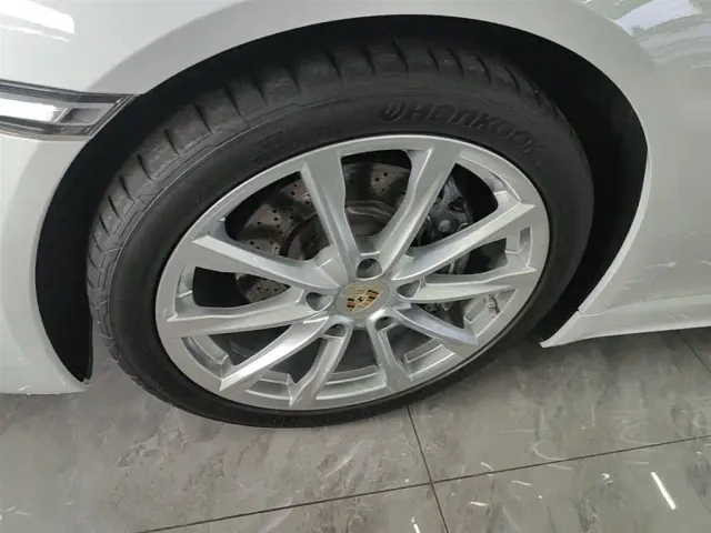 Porsche 718 — Фото автомобиля 22