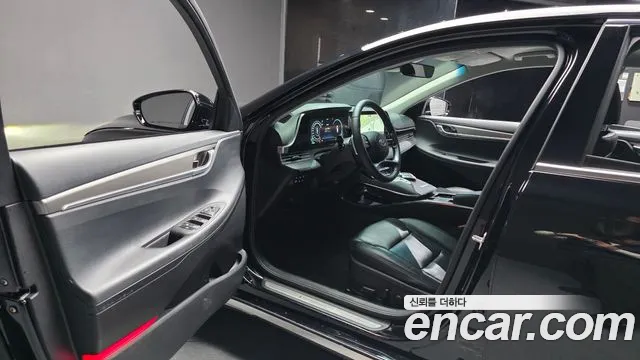 Hyundai Grandeur Grandeur (New) Hybrid — Фото автомобиля 10