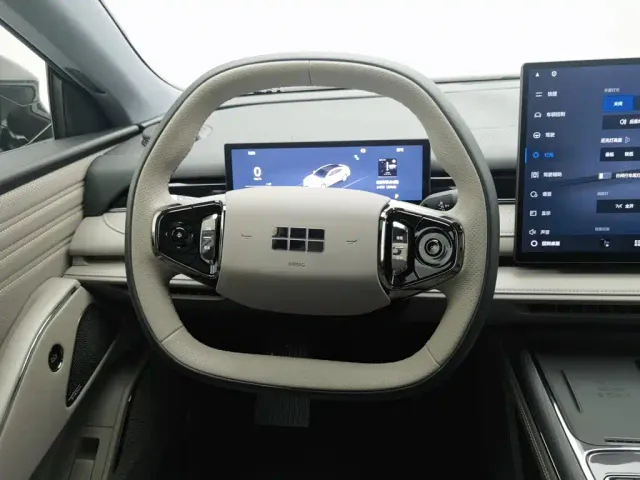 Geely Galaxy Xingyao 8 — Фото автомобиля 11