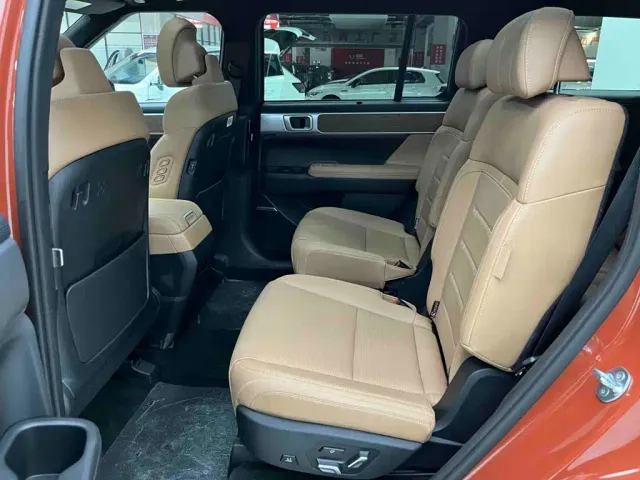 Hyundai Santa Fe — Фото автомобиля 20