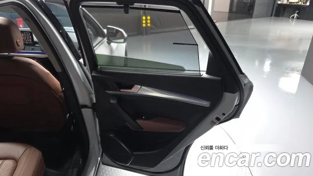 Audi Q5 FY — Фото автомобиля 14