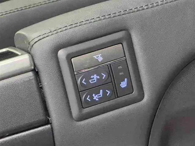 Toyota Vellfire — Фото автомобиля 14