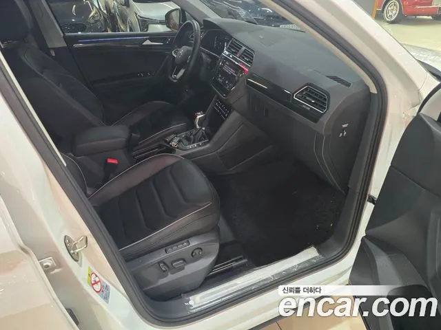 Volkswagen Tiguan — Фото автомобиля 2