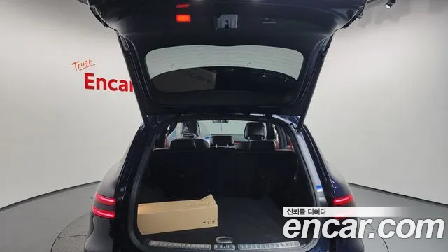 Genesis GV70 2.5T Бензин AWD — Фото автомобиля 20
