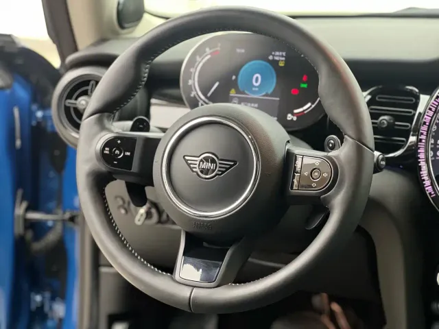 MINI Hatch — Фото автомобиля 17