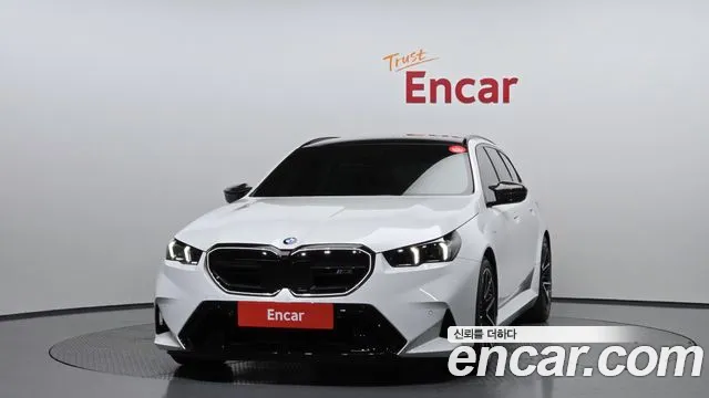 BMW M5 — Фото автомобиля 3