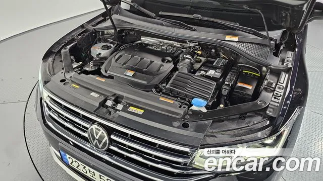 Volkswagen Tiguan — Фото автомобиля 9