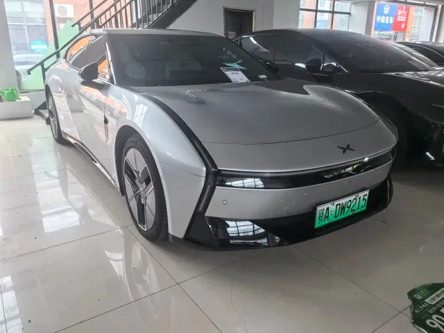 Xpeng P7 — Фото автомобиля 3