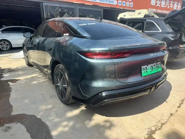 BYD Han L — Фото автомобиля 3